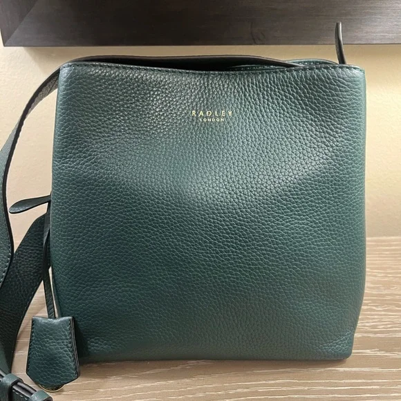 Radley London Duke Place medium compartment crossbody leather bag in pine needle - Picture 4 of 15